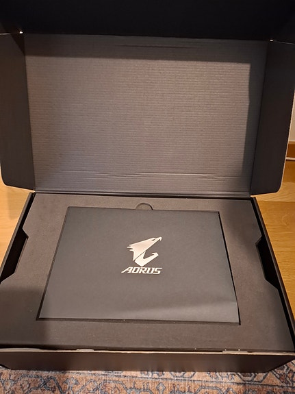 Product image 2 of 9