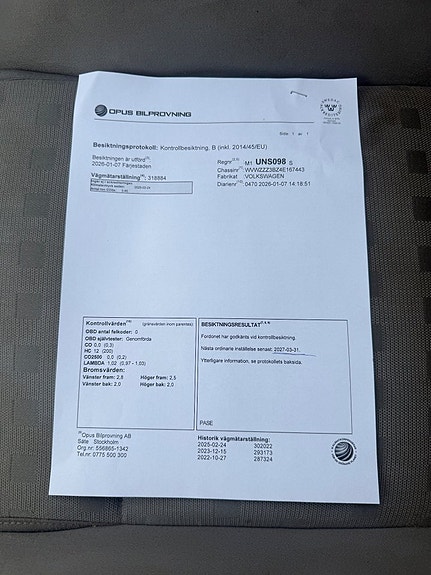 Volkswagen Passat 16 of 16