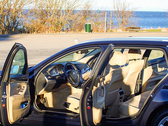BMW 520d 5 of 12