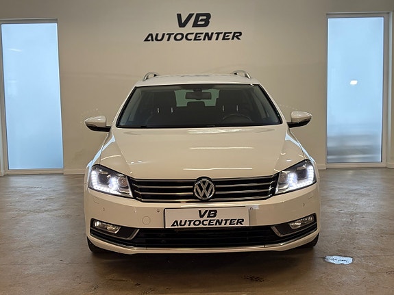 Volkswagen Passat 8 of 21