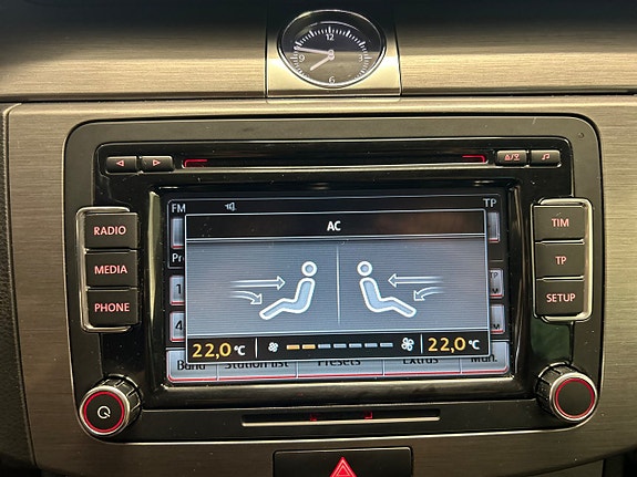 Volkswagen Passat 20 of 21