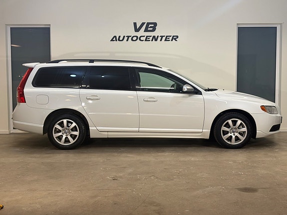 Volvo V70 8 of 27