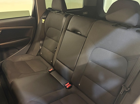 Volvo V70 22 of 27