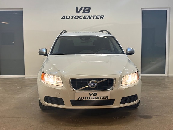 Volvo V70 24 of 27