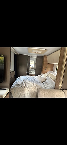 Adria Alpina 663 HT 9 of 19