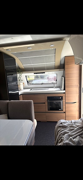 Adria Alpina 663 HT 11 of 19