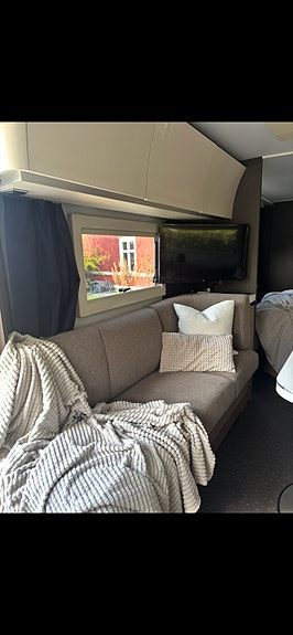 Adria Alpina 663 HT 15 of 19