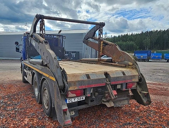 Liftdumper Scania P400 9 of 11