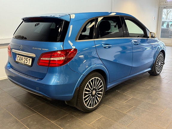 Mercedes-Benz B-Electric 9 of 9