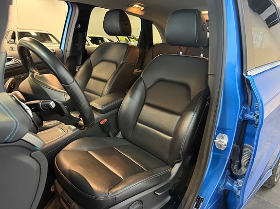 Mercedes-Benz B-Electric 7 of 9