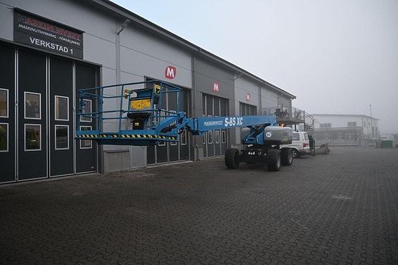 Genie S85XC 2 of 23