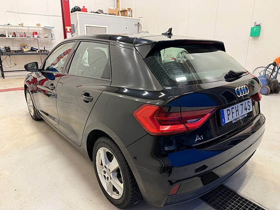 Audi A1 6 of 15