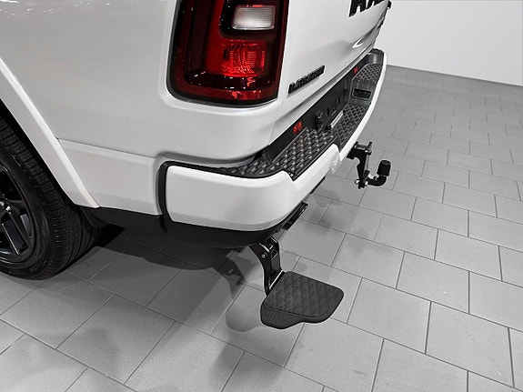 Dodge RAM 1500 14 of 27
