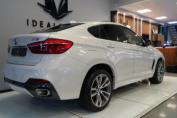 BMW X6 4 of 5