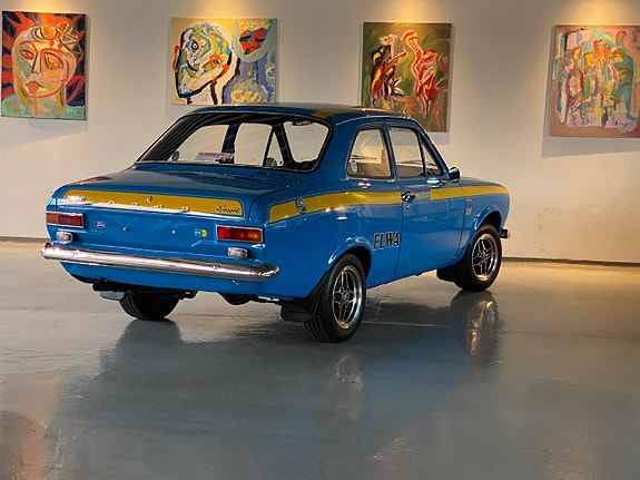 Ford Escort 19 of 26