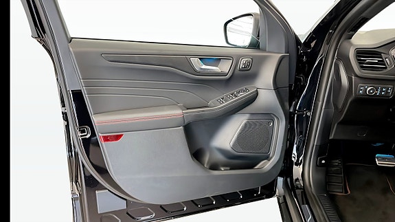 Ford Kuga 11 of 12