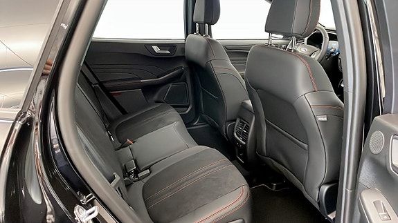 Ford Kuga 5 of 12