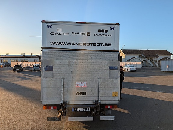 Ford Transit 2 of 4