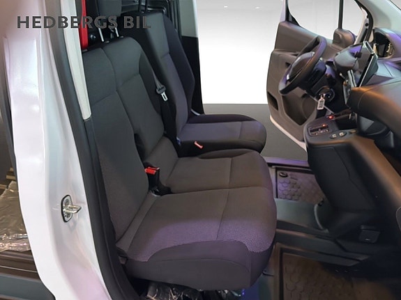 Peugeot Partner 8 of 13