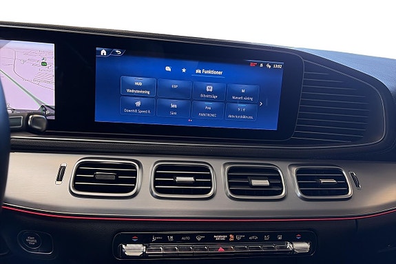 Mercedes-Benz GLE350 de 16 of 30