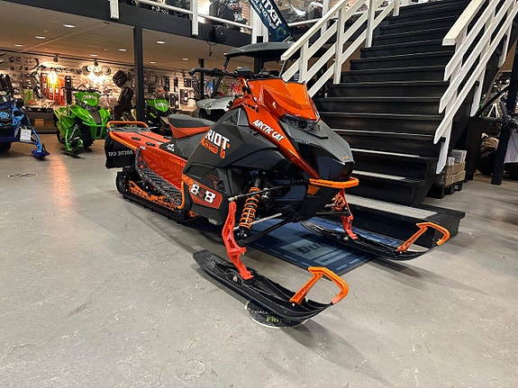 Arctic Cat RIOT 858 146" ES ATAC G8 Kampanj 5års garanti 2 of 8