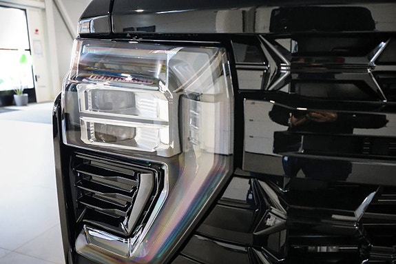 Chevrolet Silverado 2500 13 of 30