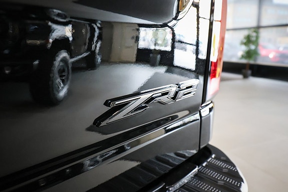 Chevrolet Silverado 2500 11 of 30