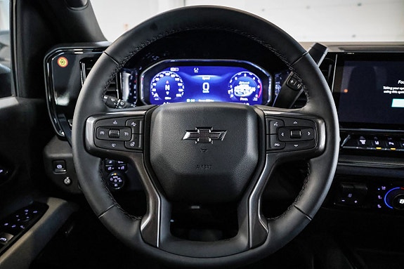 Chevrolet Silverado 2500 24 of 30