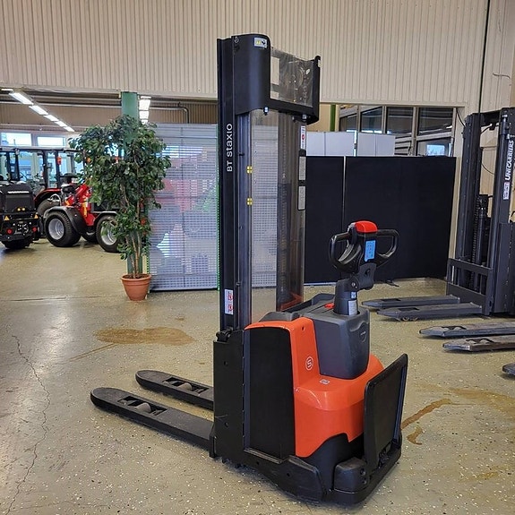 BT SWE120L 1200/1600 kg 3300 mm HYR/KÖP