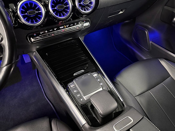 Mercedes-Benz GLA200 d 14 of 27