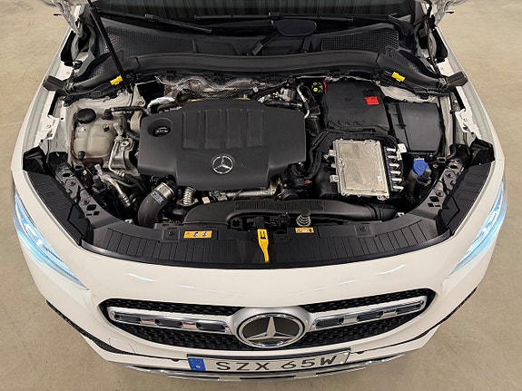 Mercedes-Benz GLA200 d 25 of 27