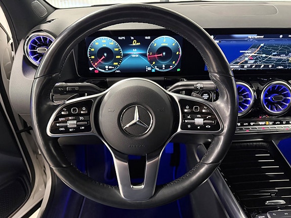 Mercedes-Benz GLA200 d 12 of 27