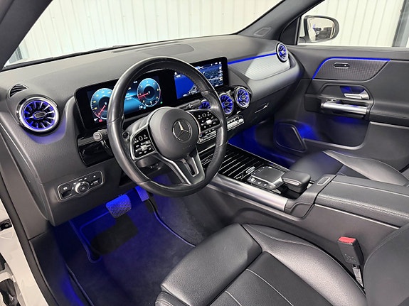 Mercedes-Benz GLA200 d 9 of 27