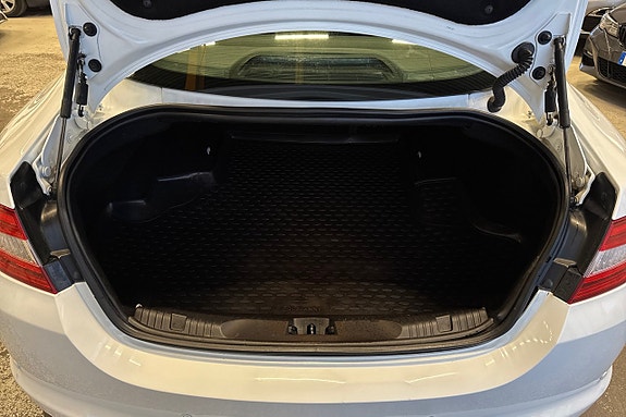 Jaguar XF 19 of 20