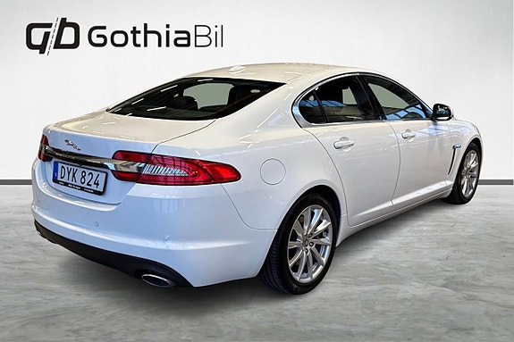 Jaguar XF 4 of 20