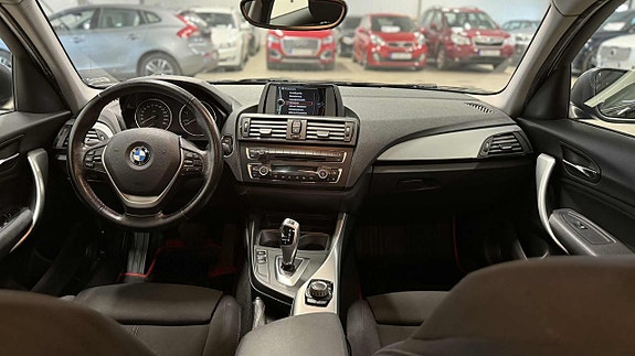 BMW 118d 10 of 17