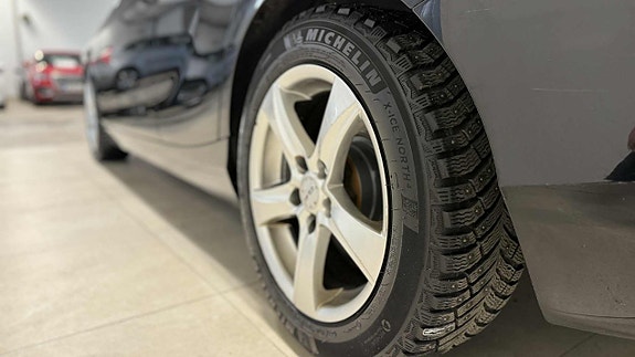 BMW 118d 7 of 17