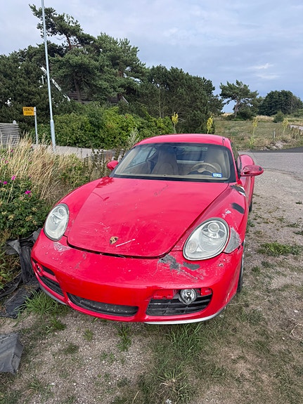 Porsche Cayman S 5 of 5