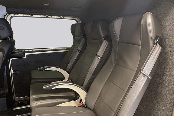 Mercedes-Benz Vito 119 9 of 23