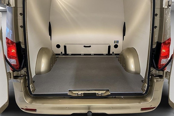 Mercedes-Benz Vito 119 14 of 23