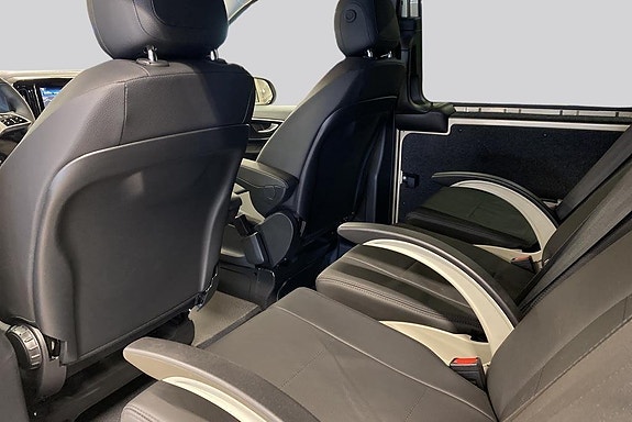 Mercedes-Benz Vito 119 21 of 23