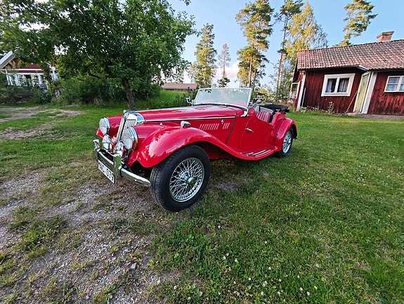 MG Midget 2 of 4