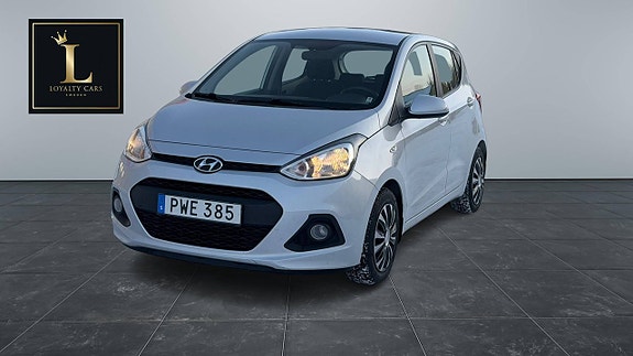 Hyundai i10 2 of 5