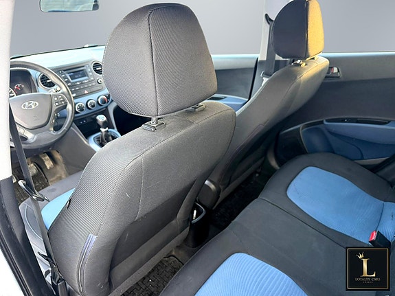 Hyundai i10 12 of 13