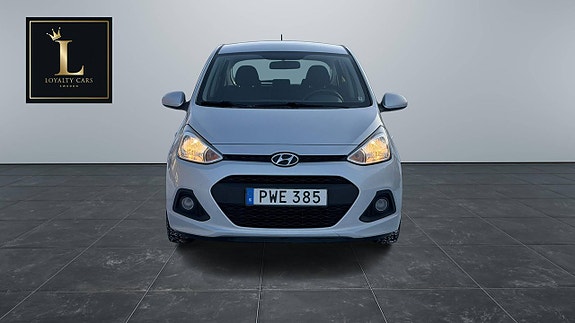 Hyundai i10 3 of 5