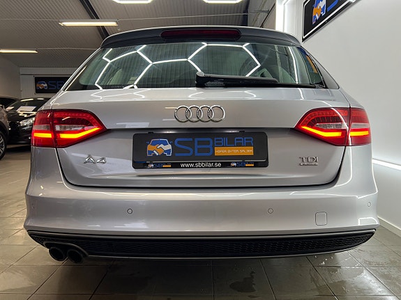 Audi A4 4 of 5