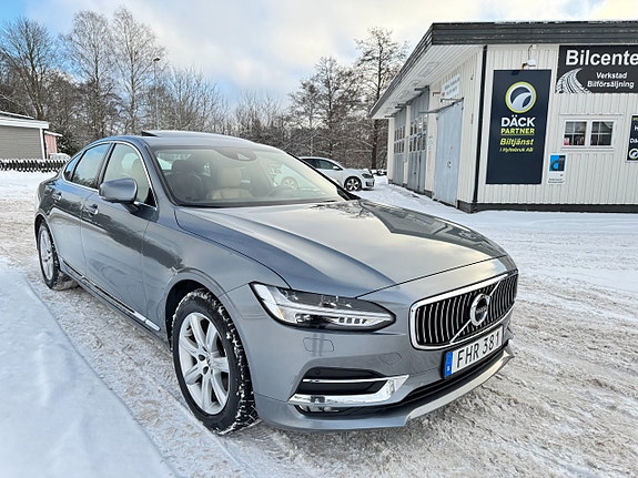Volvo S90 2 of 5