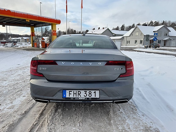 Volvo S90 10 of 21