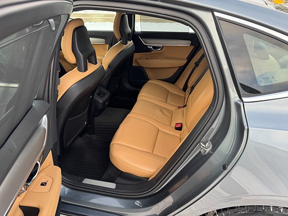 Volvo S90 15 of 21