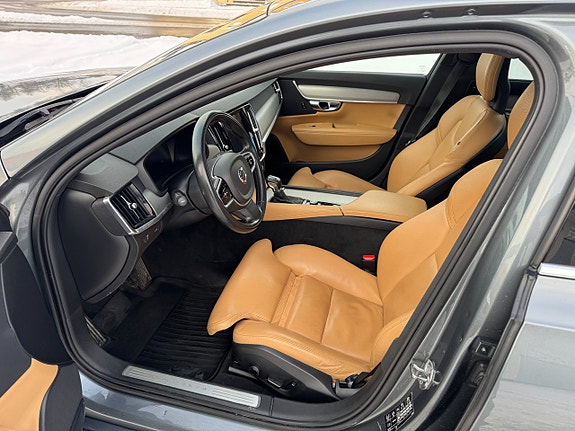 Volvo S90 14 of 21